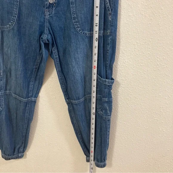 Sundance Jolienne Women’s Demin Joggers Cargo Button Blue Cotton Relaxed Sz 12 - Picture 12 of 16